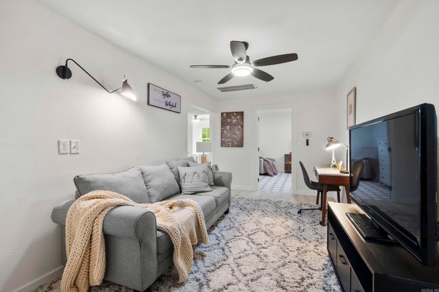 9320 Cloverhill Road, Little Rock, AR 72205