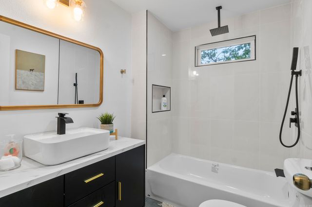 9320 Cloverhill Road, Little Rock, AR 72205