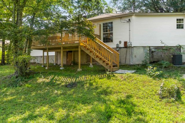 9320 Cloverhill Road, Little Rock, AR 72205