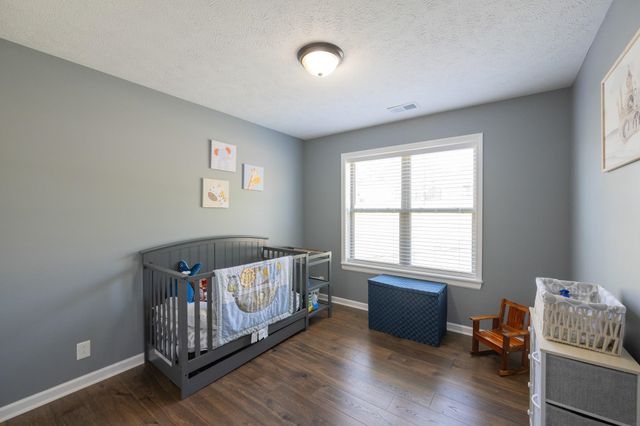 140 EAGLE CREST LN, Parsons, TN 38363