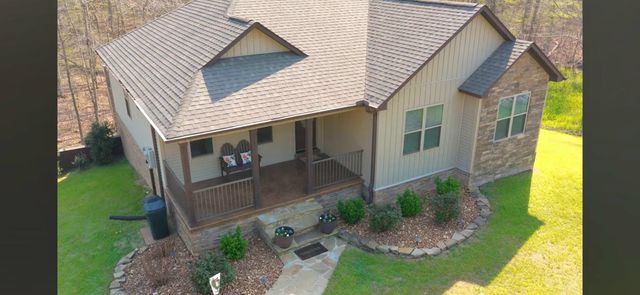 140 EAGLE CREST LN, Parsons, TN 38363