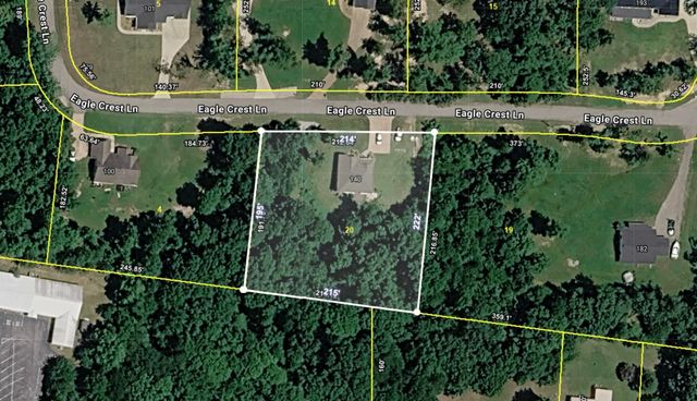 140 EAGLE CREST LN, Parsons, TN 38363