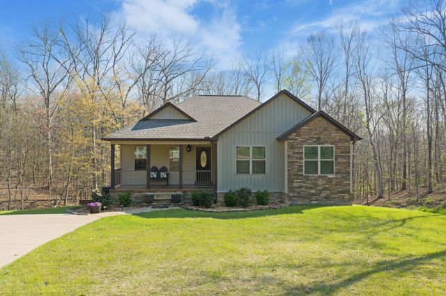 140 EAGLE CREST LN, Parsons, TN 38363