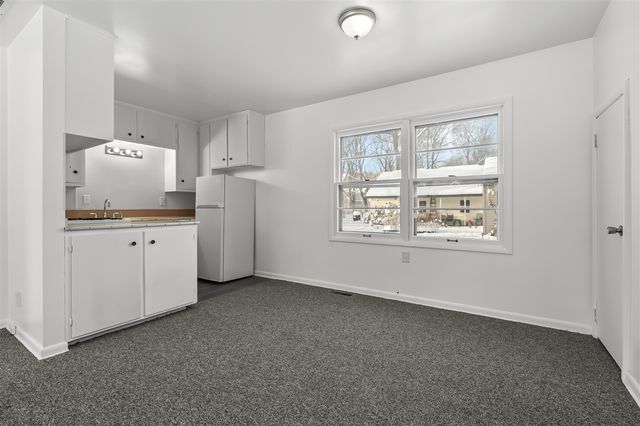 1524 Palmer Avenue, Kalamazoo, MI 49001