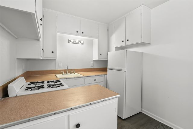 1524 Palmer Avenue, Kalamazoo, MI 49001