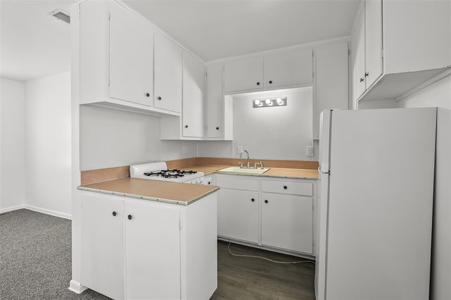 1524 Palmer Avenue, Kalamazoo, MI 49001