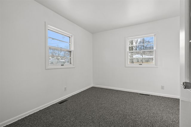 1524 Palmer Avenue, Kalamazoo, MI 49001