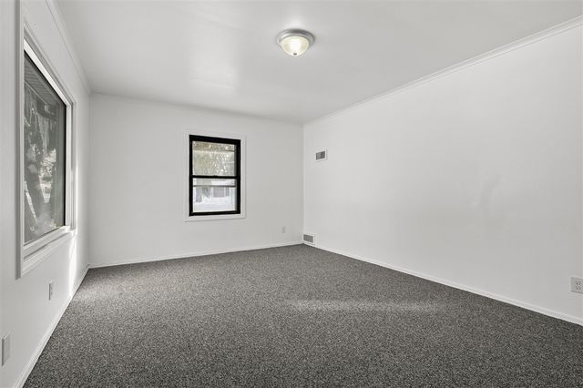 1524 Palmer Avenue, Kalamazoo, MI 49001