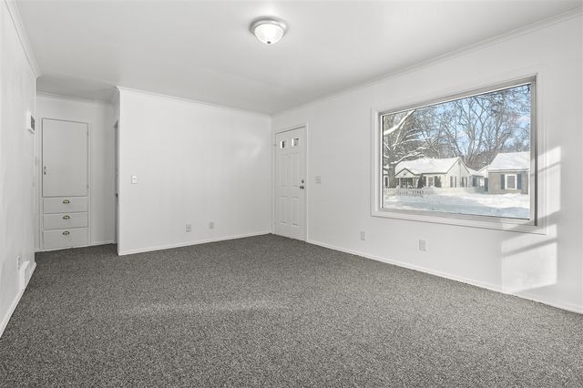 1524 Palmer Avenue, Kalamazoo, MI 49001