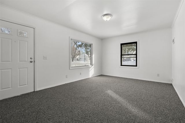 1524 Palmer Avenue, Kalamazoo, MI 49001