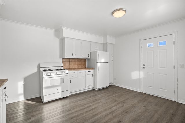 1524 Palmer Avenue, Kalamazoo, MI 49001