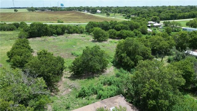 498 Calvery Eskew Road, Mart, TX 76664