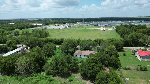 498 Calvery Eskew Road, Mart, TX 76664