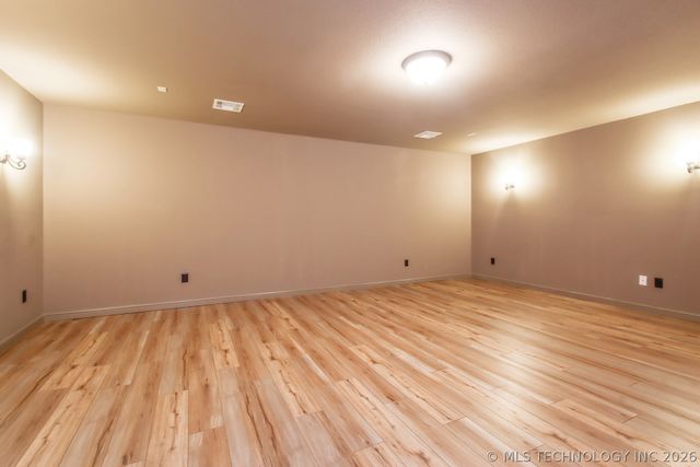 5874 E 145th Street S, Bixby, OK 74008