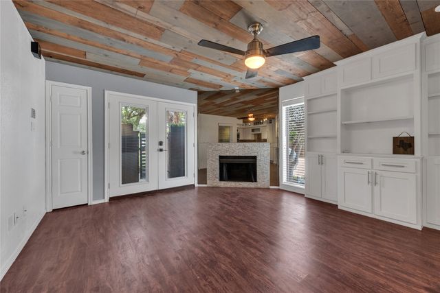 1704 Baird Farm Circle 4104, Arlington, TX 76006