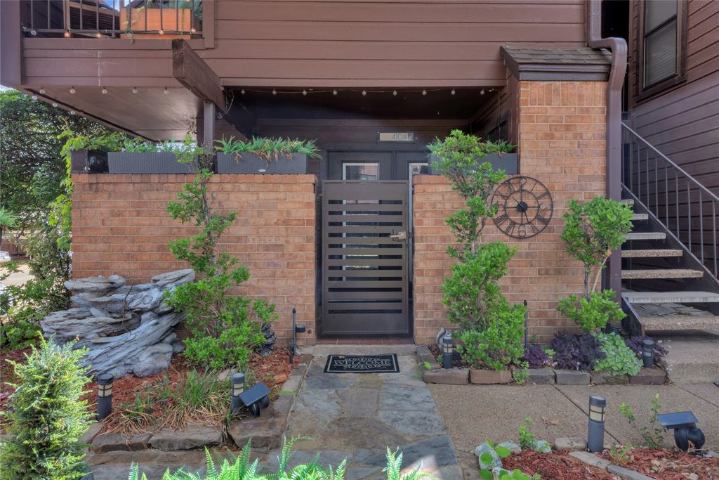 1704 Baird Farm Circle 4104, Arlington, TX 76006
