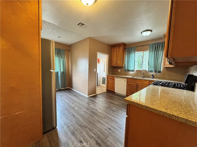 9605 Sunland, Sunland, CA 91040