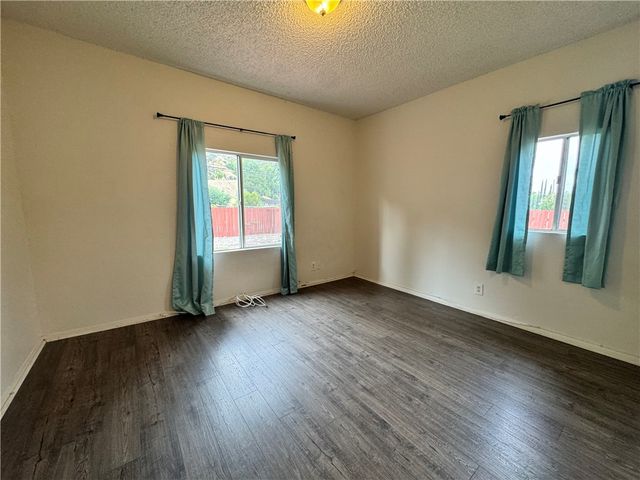 9605 Sunland, Sunland, CA 91040