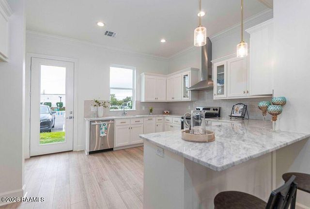 1510 Kaliste Saloom Road 402, Lafayette, LA 70508