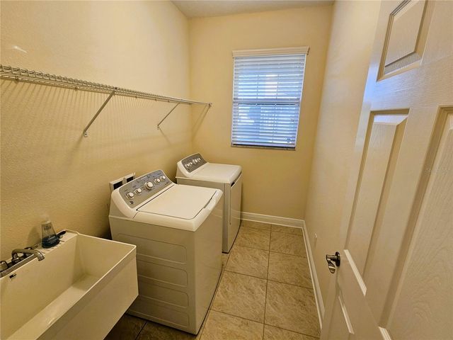 11541 CROWNED SPARROW LANE, Tampa, FL 33626