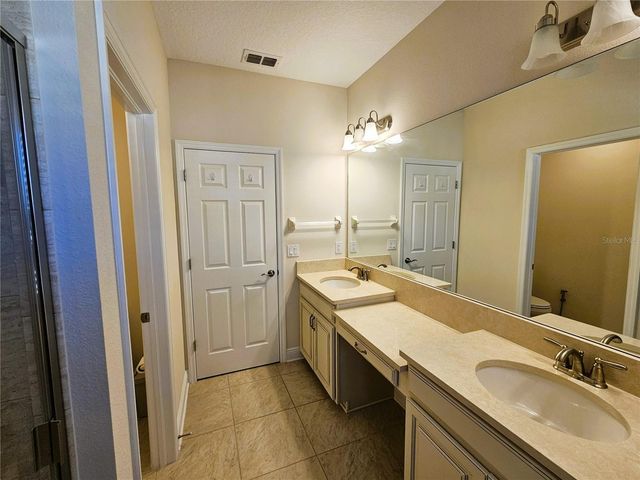 11541 CROWNED SPARROW LANE, Tampa, FL 33626