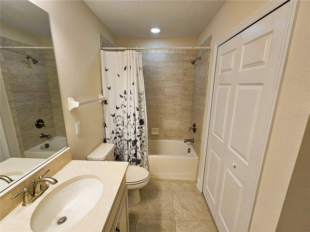 11541 CROWNED SPARROW LANE, Tampa, FL 33626