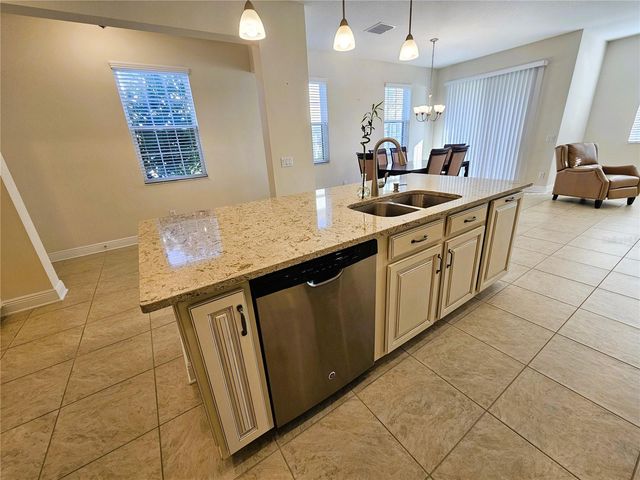 11541 CROWNED SPARROW LANE, Tampa, FL 33626