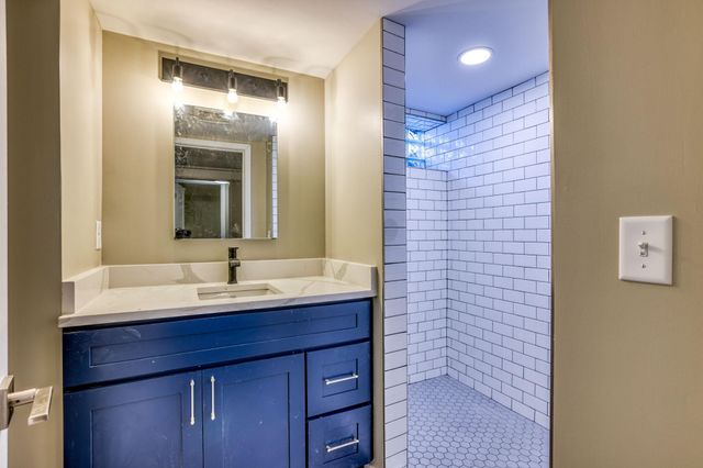 10917 Southview Drive, Burnsville, MN 55337