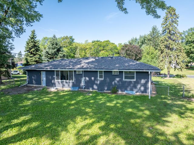 10917 Southview Drive, Burnsville, MN 55337