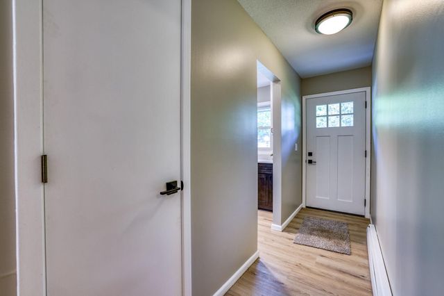 10917 Southview Drive, Burnsville, MN 55337