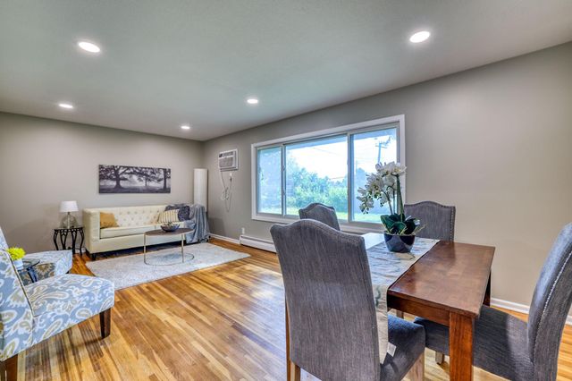 10917 Southview Drive, Burnsville, MN 55337