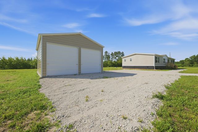 105 Rambling Lane, Cross, SC 29436