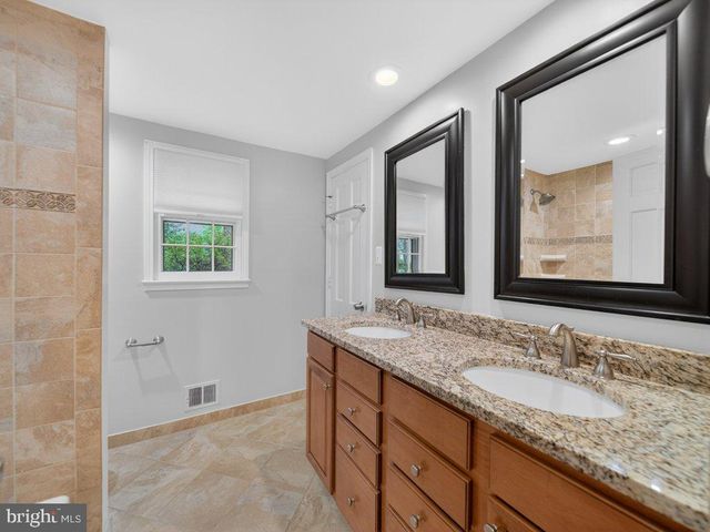 6108 WYOMA CT, Springfield, VA 22152