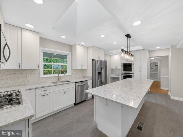6108 WYOMA CT, Springfield, VA 22152