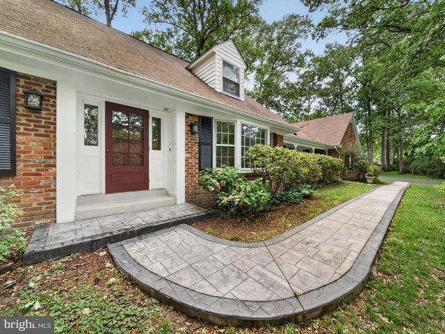 6108 WYOMA CT, Springfield, VA 22152