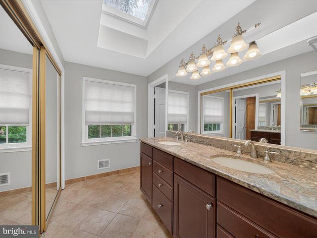 6108 WYOMA CT, Springfield, VA 22152