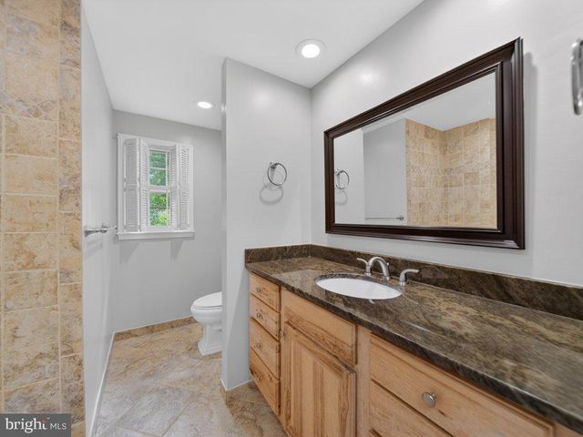 6108 WYOMA CT, Springfield, VA 22152