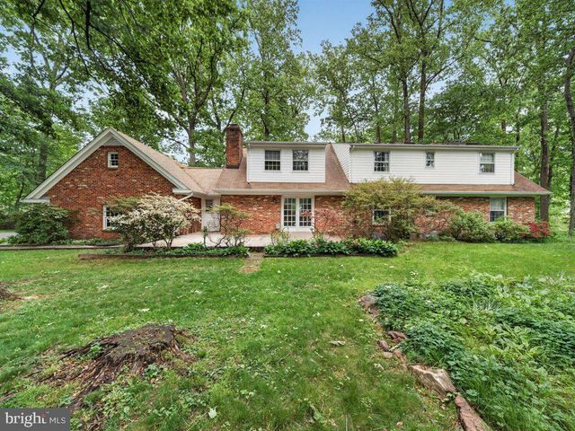 6108 WYOMA CT, Springfield, VA 22152