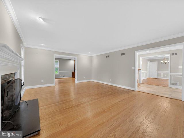 6108 WYOMA CT, Springfield, VA 22152