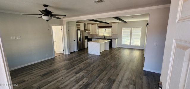 11244 S Lava Peak Avenue, Vail, AZ 85641