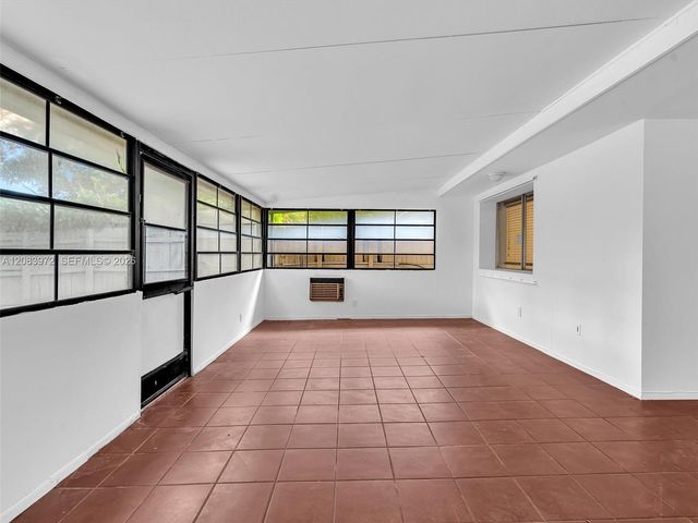 2408 N 35th Avenue, Hollywood, FL 33021