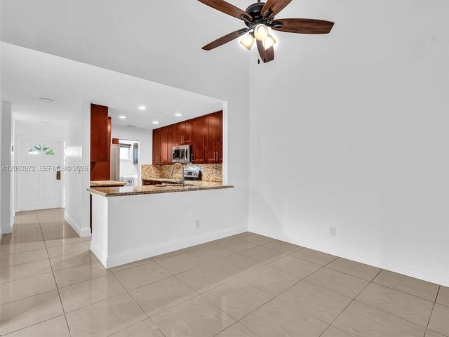 2408 N 35th Avenue, Hollywood, FL 33021