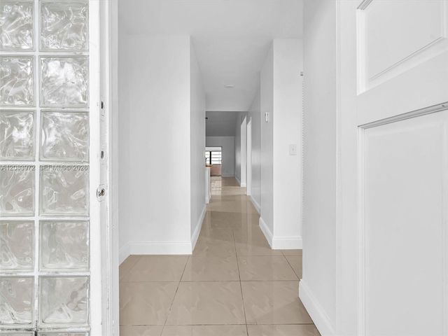 2408 N 35th Avenue, Hollywood, FL 33021
