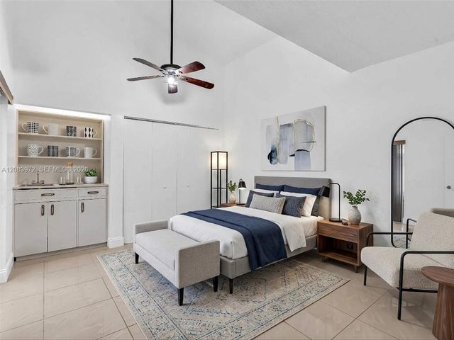 2408 N 35th Avenue, Hollywood, FL 33021