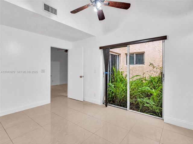 2408 N 35th Avenue, Hollywood, FL 33021