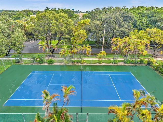 2408 N 35th Avenue, Hollywood, FL 33021