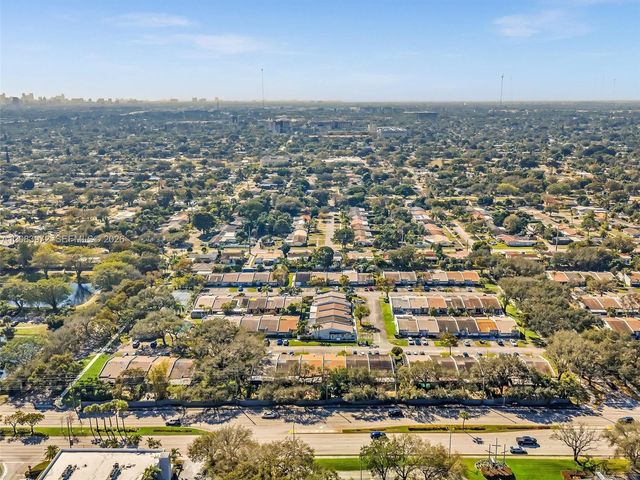 2408 N 35th Avenue, Hollywood, FL 33021