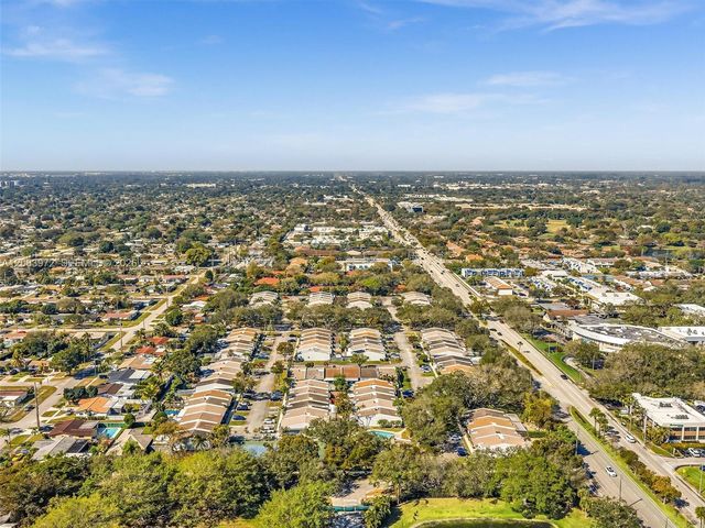 2408 N 35th Avenue, Hollywood, FL 33021