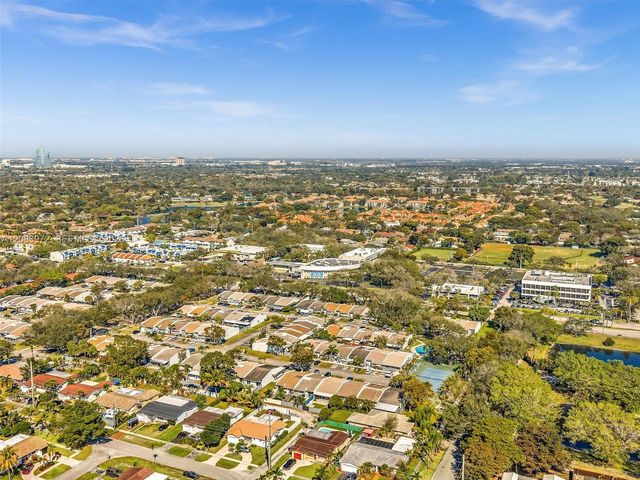 2408 N 35th Avenue, Hollywood, FL 33021