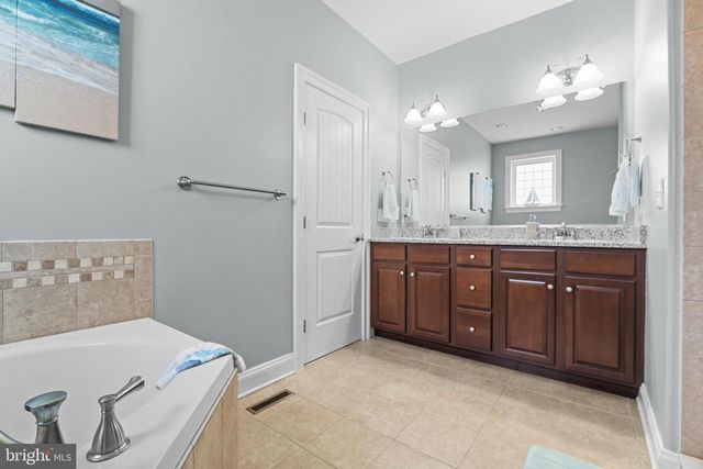 31530 WHITECLAY DR, Millville, DE 19967